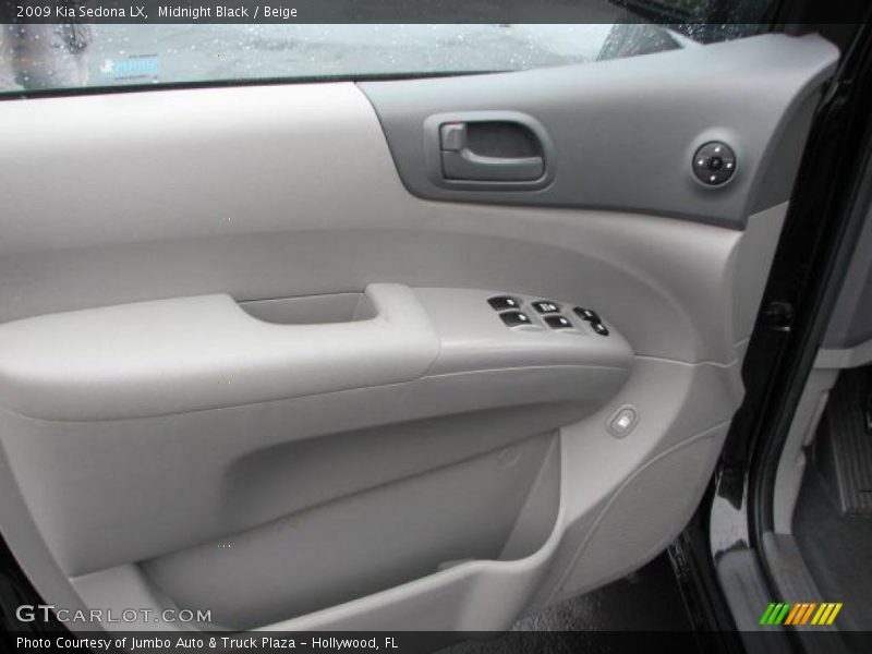 Midnight Black / Beige 2009 Kia Sedona LX