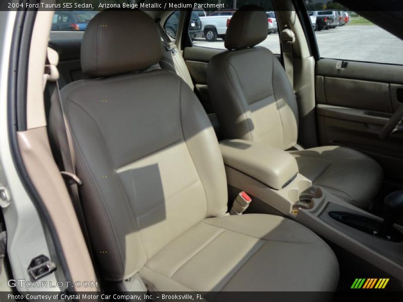 Arizona Beige Metallic / Medium Parchment 2004 Ford Taurus SES Sedan