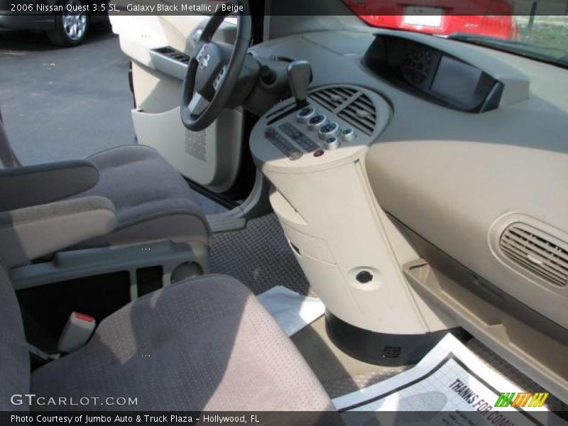 Galaxy Black Metallic / Beige 2006 Nissan Quest 3.5 SL