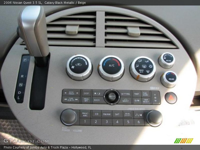 Galaxy Black Metallic / Beige 2006 Nissan Quest 3.5 SL