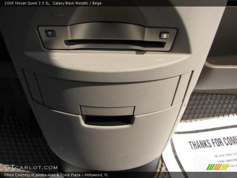 Galaxy Black Metallic / Beige 2006 Nissan Quest 3.5 SL