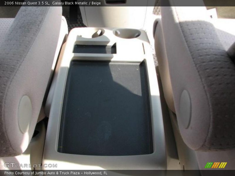 Galaxy Black Metallic / Beige 2006 Nissan Quest 3.5 SL