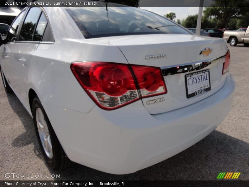 Summit White / Jet Black 2011 Chevrolet Cruze LT