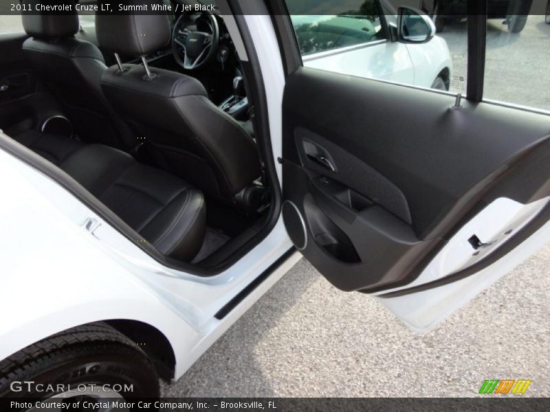 Summit White / Jet Black 2011 Chevrolet Cruze LT