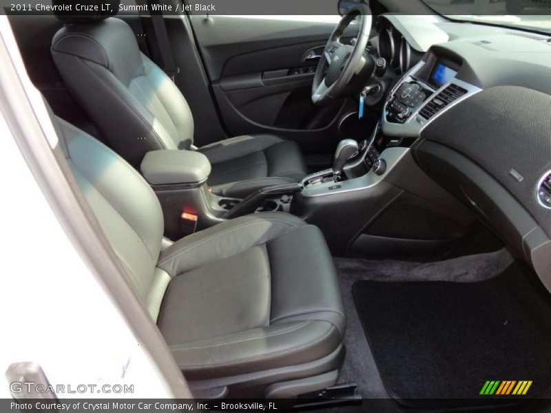 Summit White / Jet Black 2011 Chevrolet Cruze LT