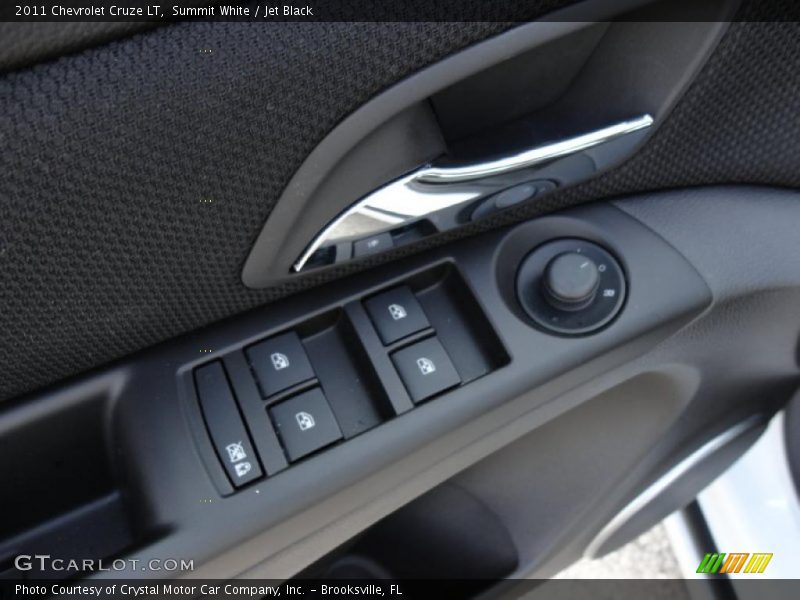 Summit White / Jet Black 2011 Chevrolet Cruze LT