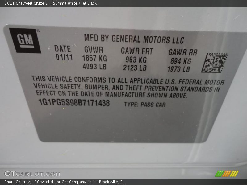 Summit White / Jet Black 2011 Chevrolet Cruze LT