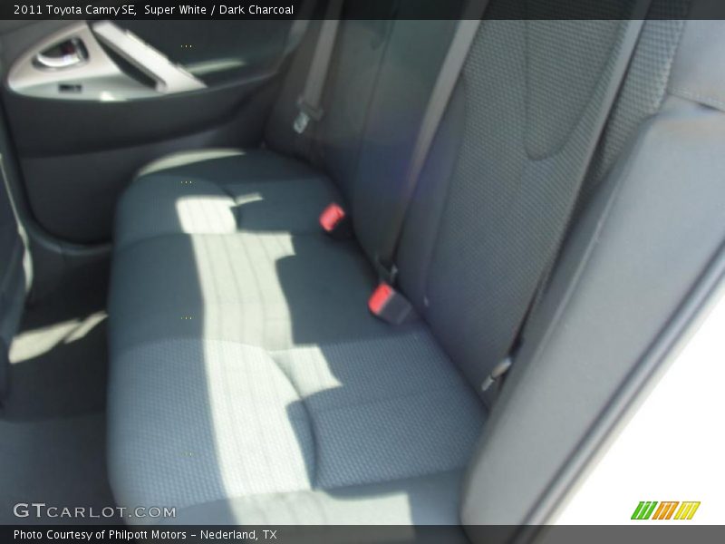 Super White / Dark Charcoal 2011 Toyota Camry SE