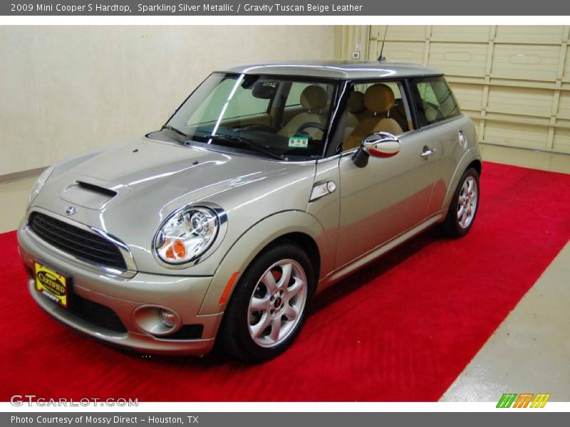 Front 3/4 View of 2009 Cooper S Hardtop