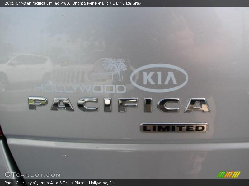 Bright Silver Metallic / Dark Slate Gray 2005 Chrysler Pacifica Limited AWD