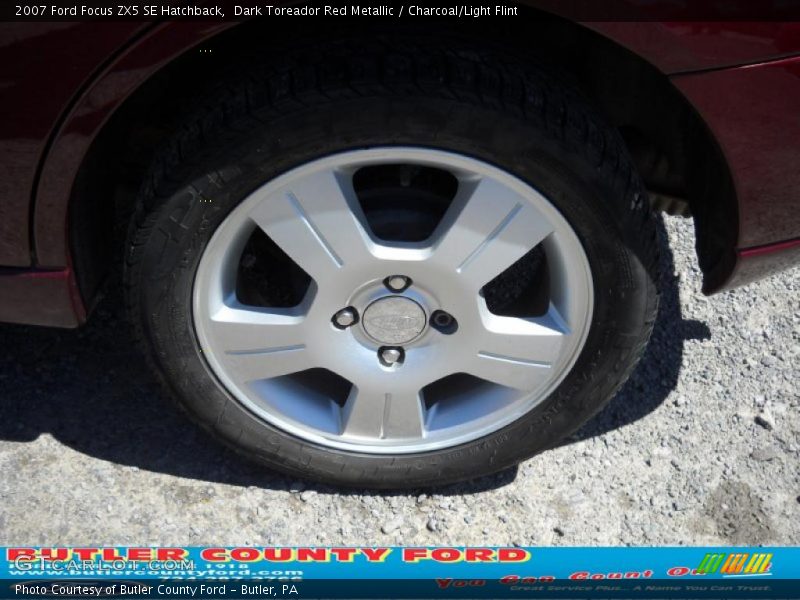 Dark Toreador Red Metallic / Charcoal/Light Flint 2007 Ford Focus ZX5 SE Hatchback