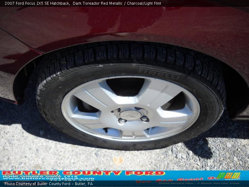 Dark Toreador Red Metallic / Charcoal/Light Flint 2007 Ford Focus ZX5 SE Hatchback