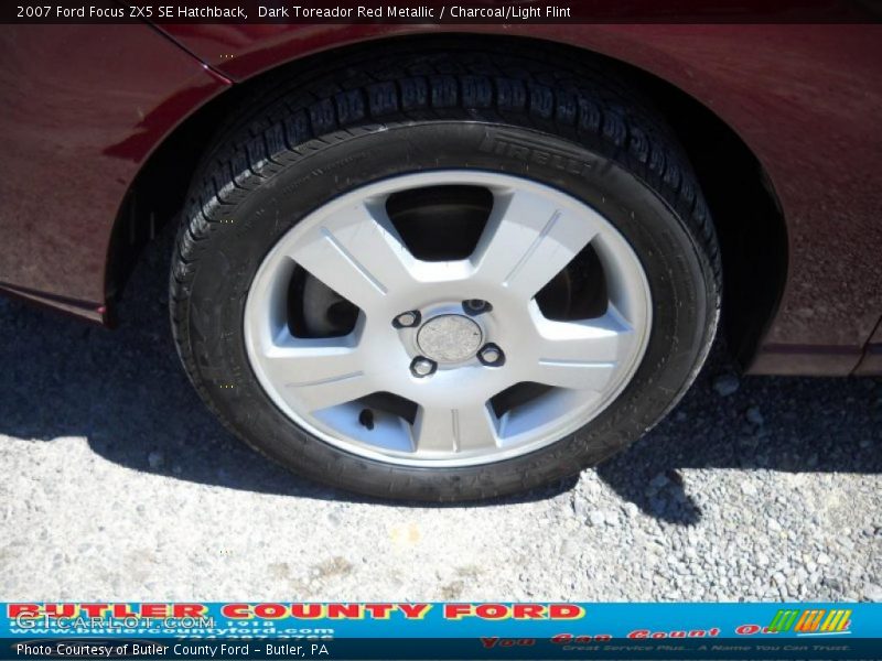 Dark Toreador Red Metallic / Charcoal/Light Flint 2007 Ford Focus ZX5 SE Hatchback