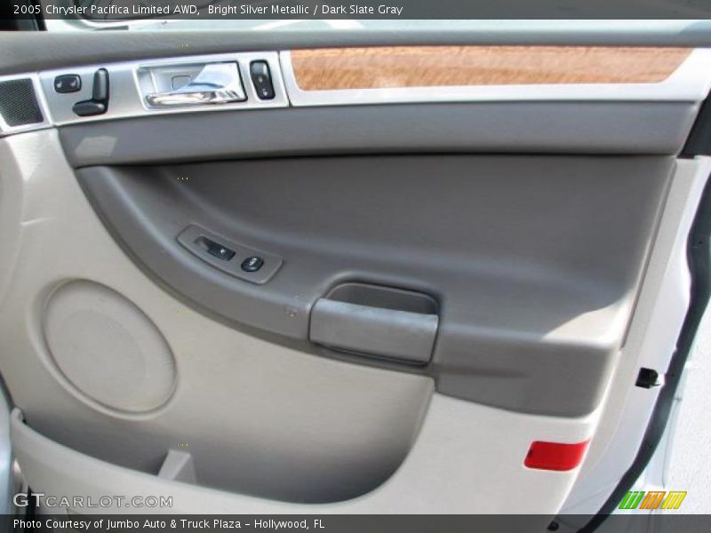 Bright Silver Metallic / Dark Slate Gray 2005 Chrysler Pacifica Limited AWD