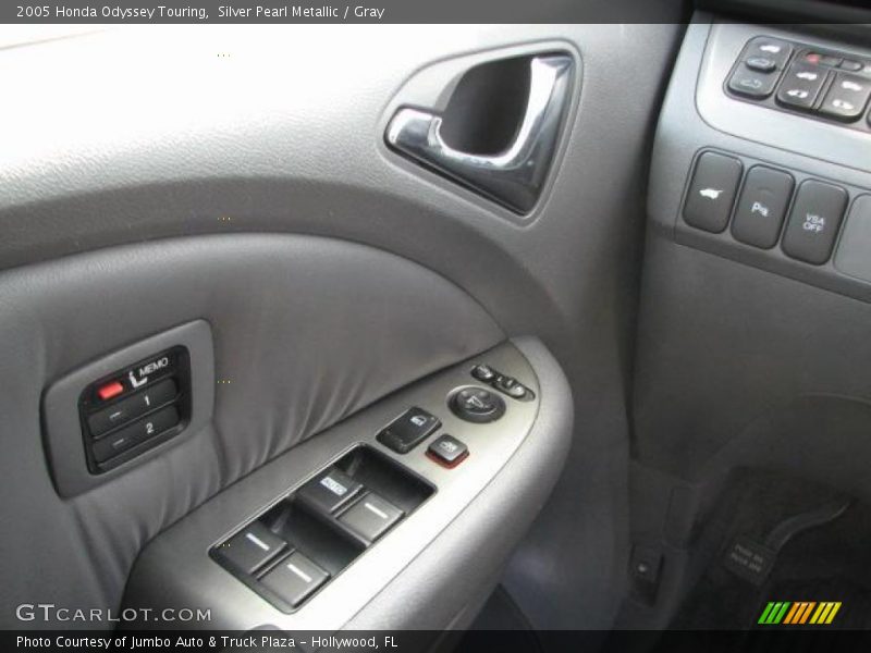 Silver Pearl Metallic / Gray 2005 Honda Odyssey Touring