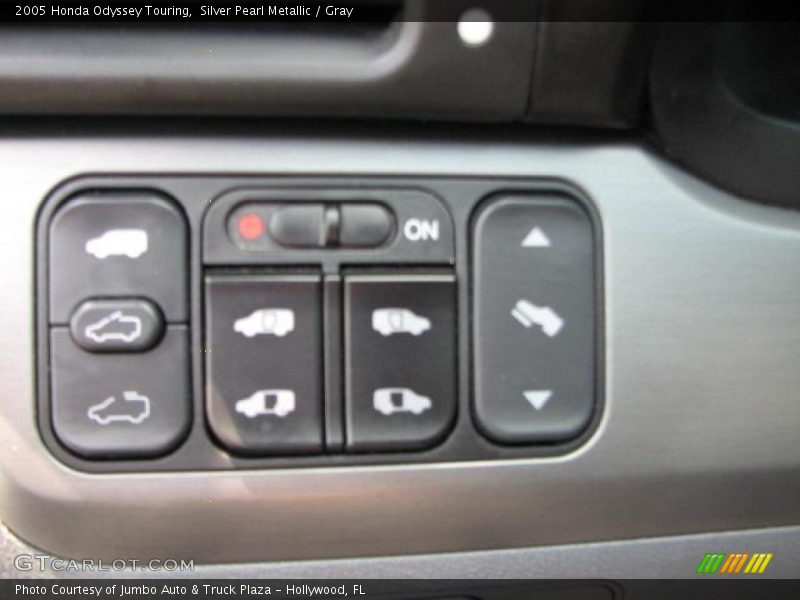 Silver Pearl Metallic / Gray 2005 Honda Odyssey Touring