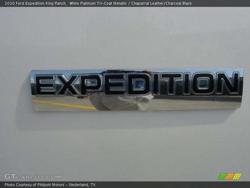  2010 Expedition King Ranch Logo