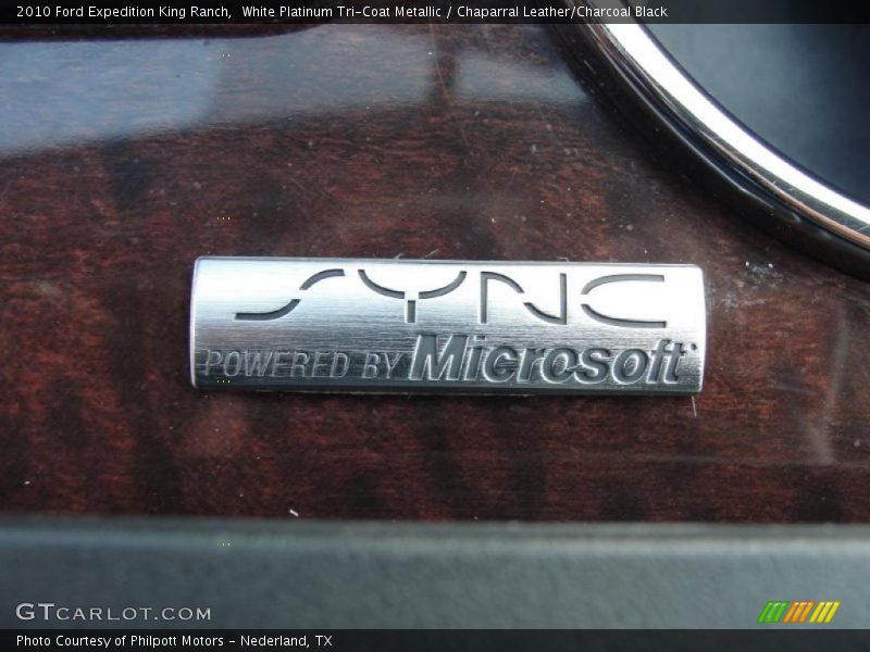 White Platinum Tri-Coat Metallic / Chaparral Leather/Charcoal Black 2010 Ford Expedition King Ranch