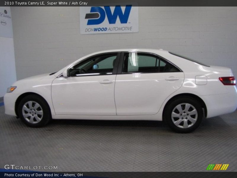 Super White / Ash Gray 2010 Toyota Camry LE
