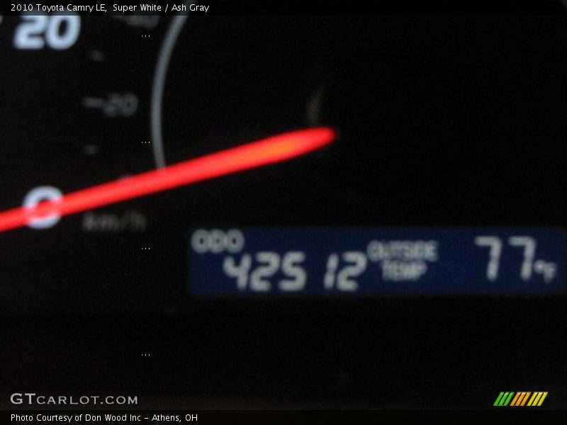 Super White / Ash Gray 2010 Toyota Camry LE