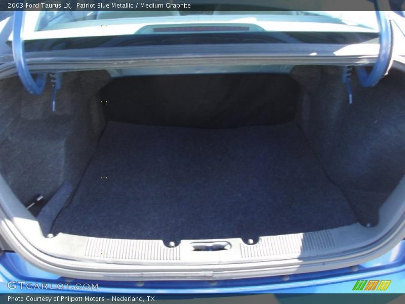 Patriot Blue Metallic / Medium Graphite 2003 Ford Taurus LX