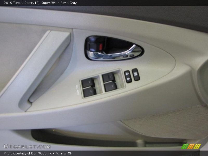 Super White / Ash Gray 2010 Toyota Camry LE