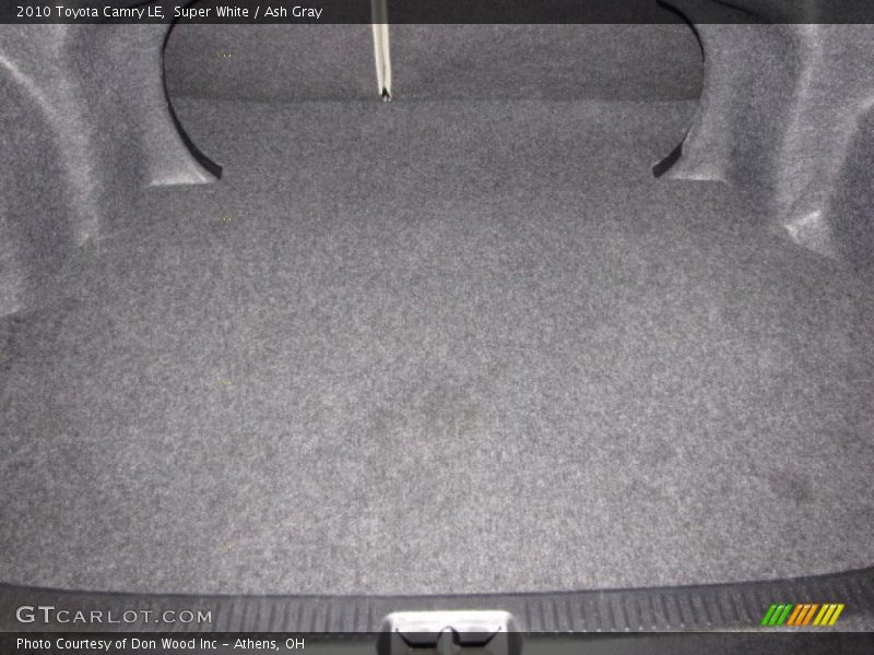 Super White / Ash Gray 2010 Toyota Camry LE