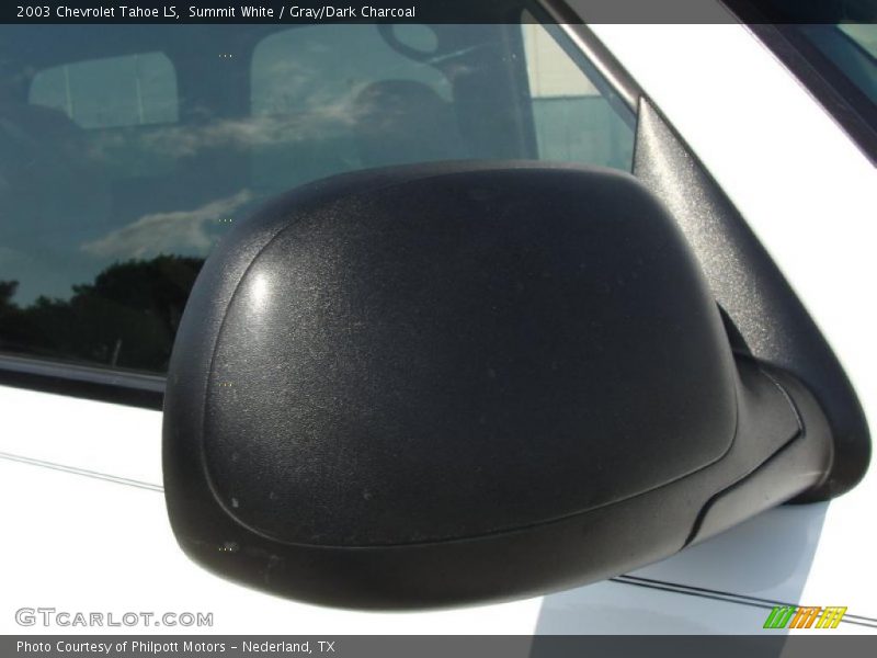 Summit White / Gray/Dark Charcoal 2003 Chevrolet Tahoe LS