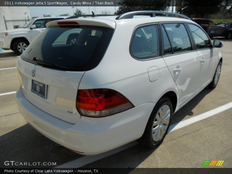 Candy White / Titan Black 2011 Volkswagen Jetta S SportWagen