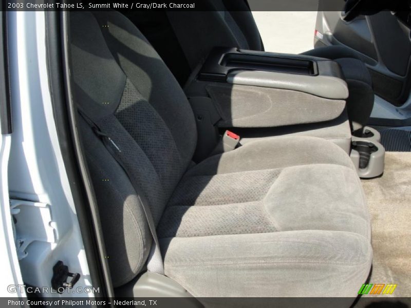 Summit White / Gray/Dark Charcoal 2003 Chevrolet Tahoe LS