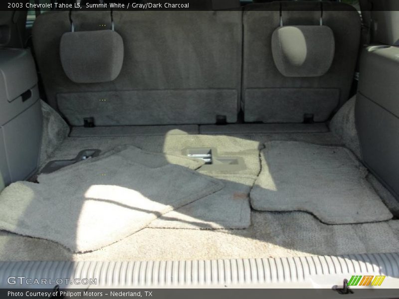 Summit White / Gray/Dark Charcoal 2003 Chevrolet Tahoe LS