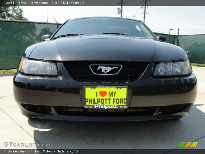 Black / Dark Charcoal 2004 Ford Mustang V6 Coupe