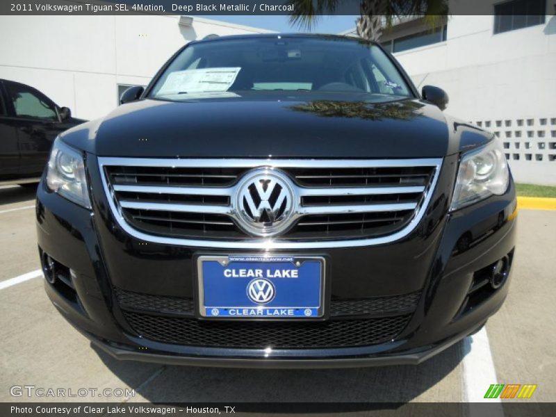 Deep Black Metallic / Charcoal 2011 Volkswagen Tiguan SEL 4Motion