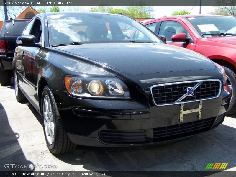 Black / Off-Black 2007 Volvo S40 2.4i
