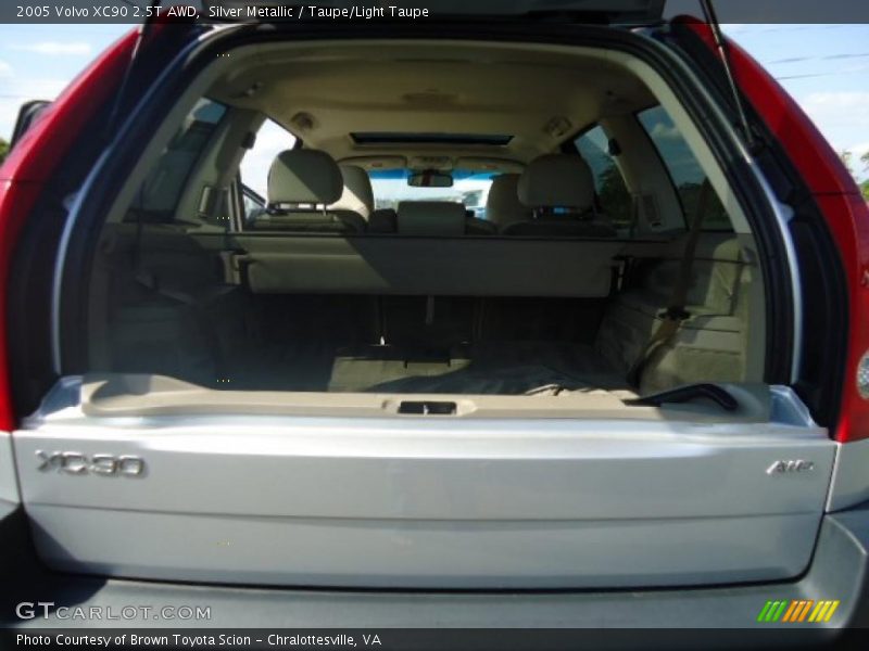 Silver Metallic / Taupe/Light Taupe 2005 Volvo XC90 2.5T AWD