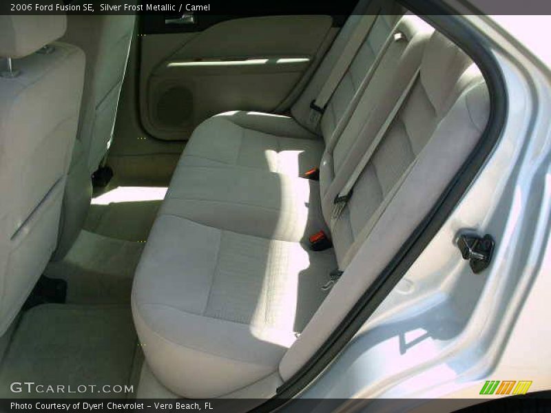 Silver Frost Metallic / Camel 2006 Ford Fusion SE