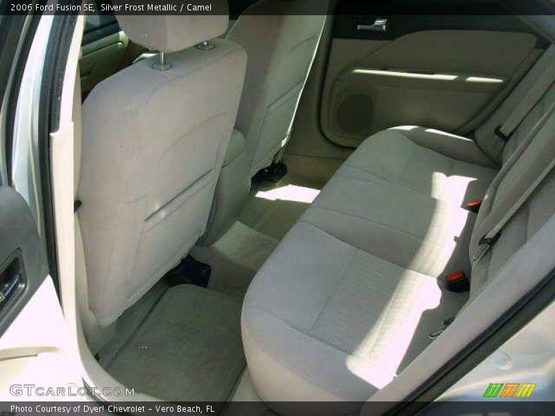 Silver Frost Metallic / Camel 2006 Ford Fusion SE