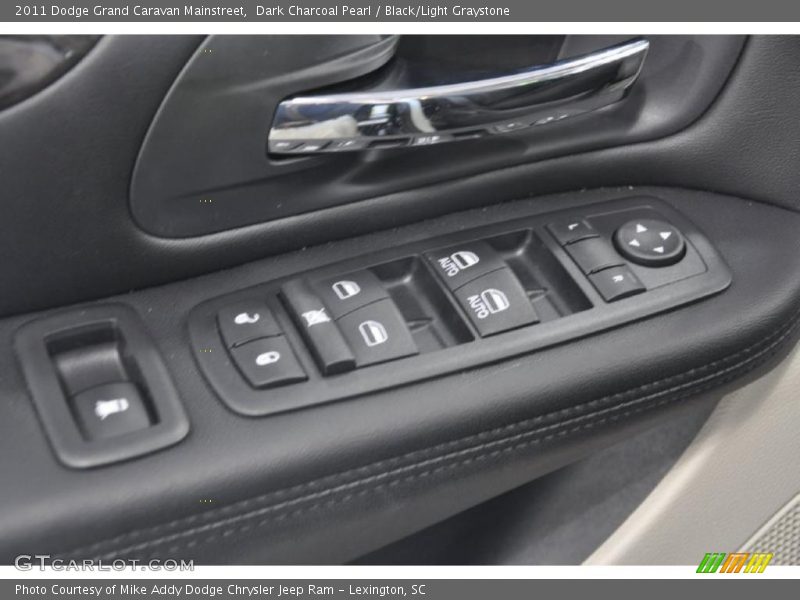 Dark Charcoal Pearl / Black/Light Graystone 2011 Dodge Grand Caravan Mainstreet