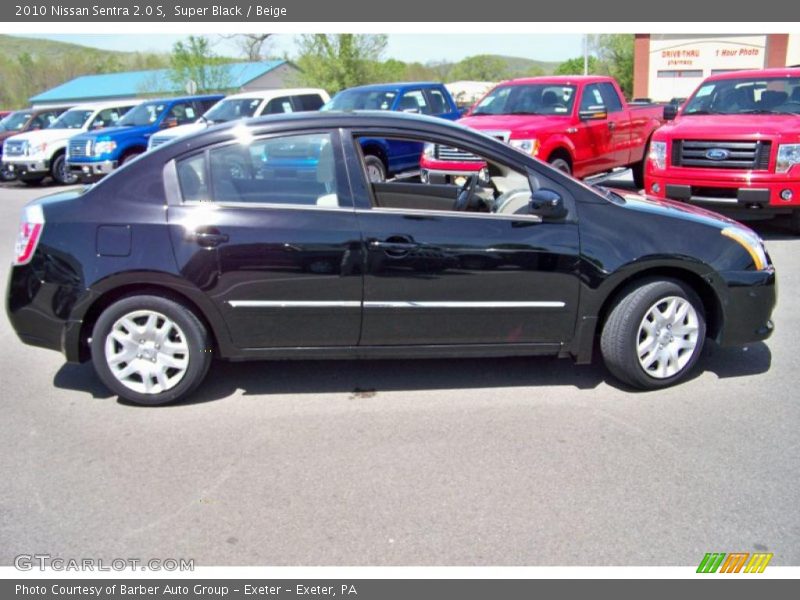 Super Black / Beige 2010 Nissan Sentra 2.0 S