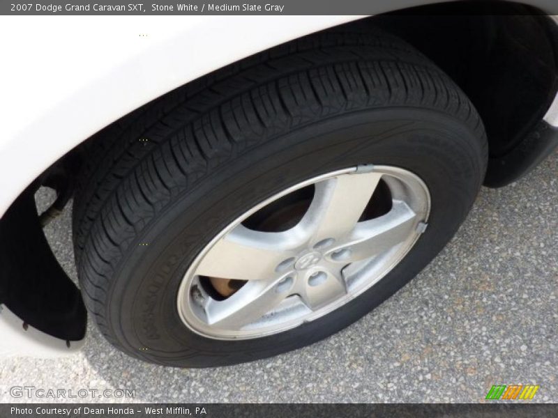 Stone White / Medium Slate Gray 2007 Dodge Grand Caravan SXT