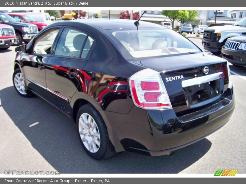 Super Black / Beige 2010 Nissan Sentra 2.0 S