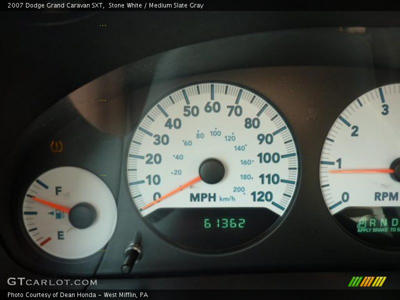 Stone White / Medium Slate Gray 2007 Dodge Grand Caravan SXT