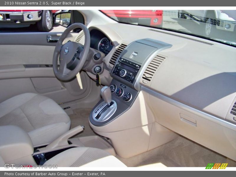 Super Black / Beige 2010 Nissan Sentra 2.0 S