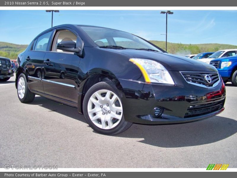 Super Black / Beige 2010 Nissan Sentra 2.0 S