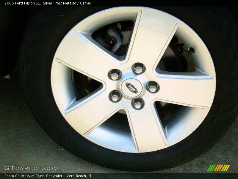 Silver Frost Metallic / Camel 2006 Ford Fusion SE