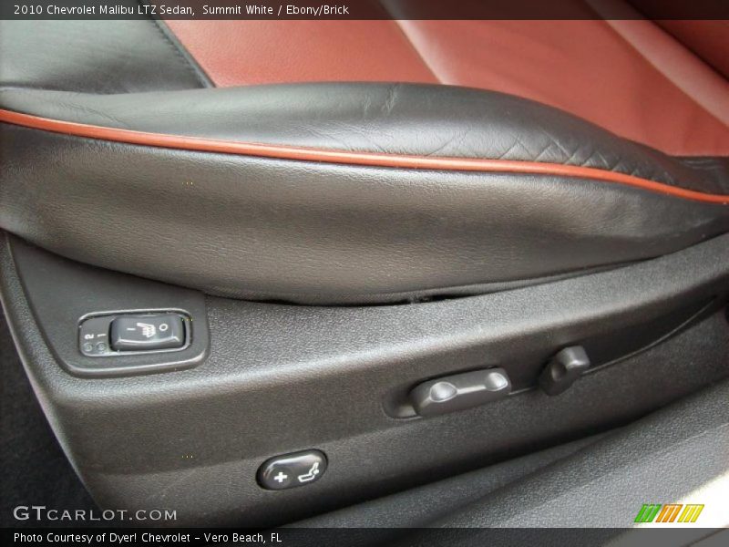 Controls of 2010 Malibu LTZ Sedan