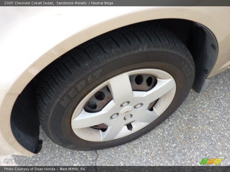Sandstone Metallic / Neutral Beige 2005 Chevrolet Cobalt Sedan