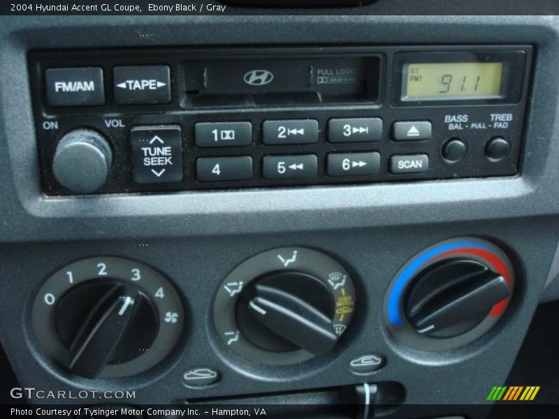 Ebony Black / Gray 2004 Hyundai Accent GL Coupe
