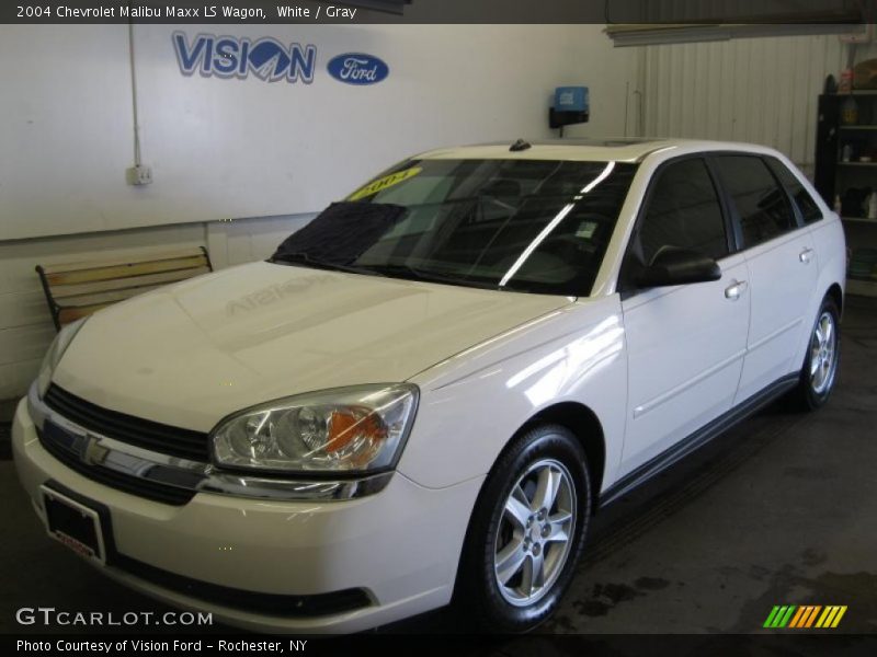 White / Gray 2004 Chevrolet Malibu Maxx LS Wagon
