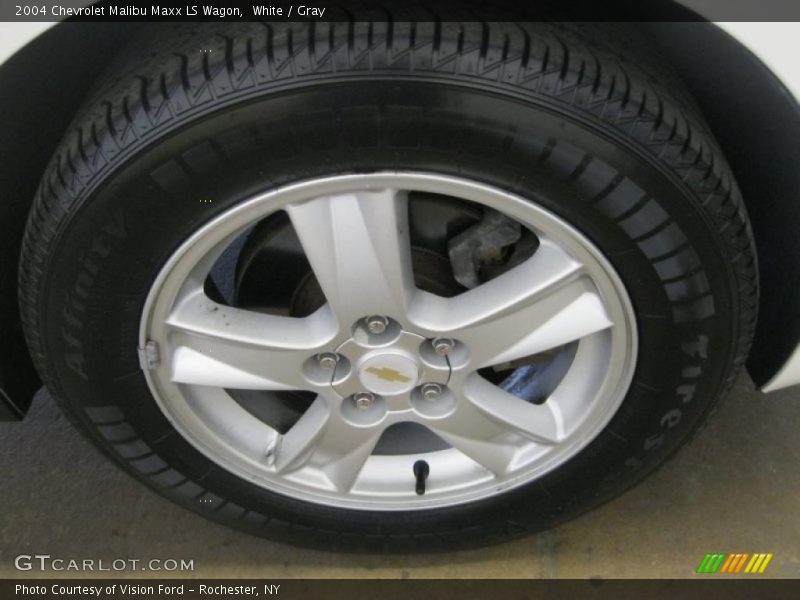 White / Gray 2004 Chevrolet Malibu Maxx LS Wagon